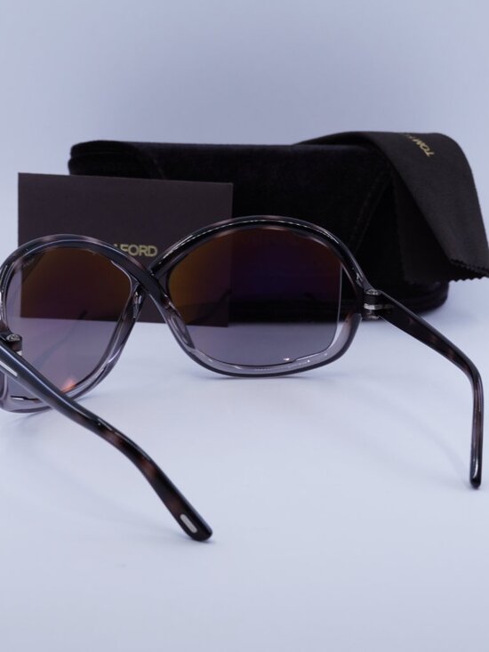 Tom Ford Bettina FT1068 55C Geometric Sunglasses - Gradient Grey Havana/Smoke main image 4
